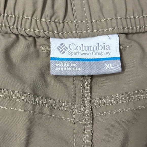Columbia Womens Active Nylon Shorts Beige Tan | SZ XL 5.5” Inseam - Picture 3 of 7